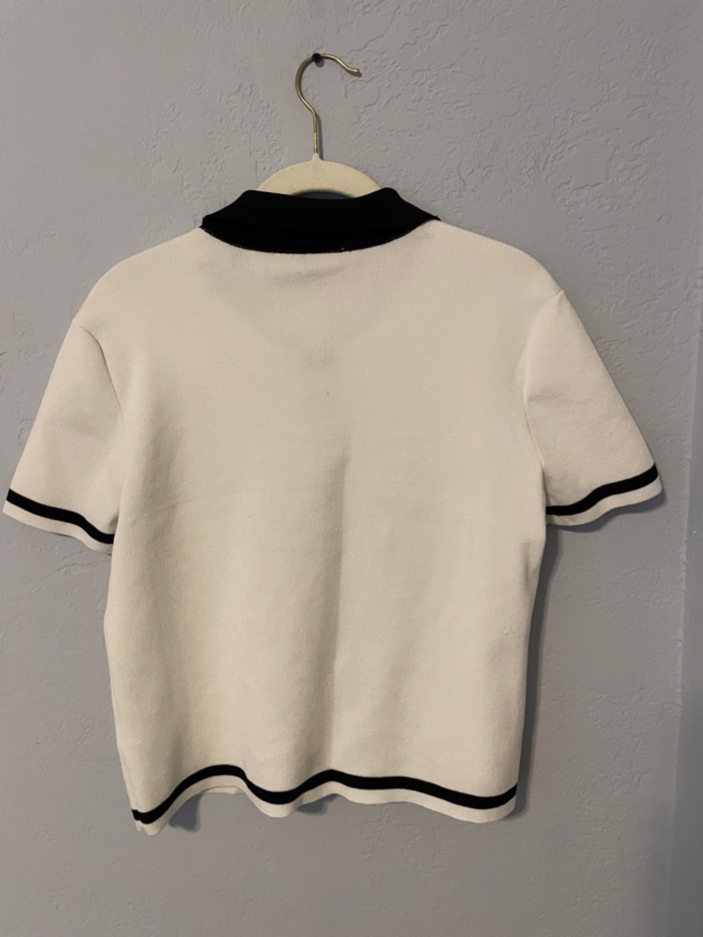 Ellen Tracy Light Cream and Black Short-Sleeve Knit Cardigan - Picture 2 of 7